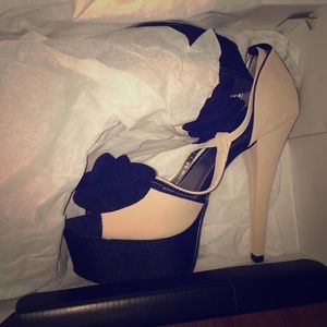 Just Fab -Maggie heels