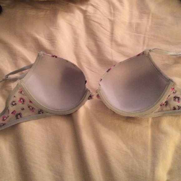 bra - Picture 2 of 3