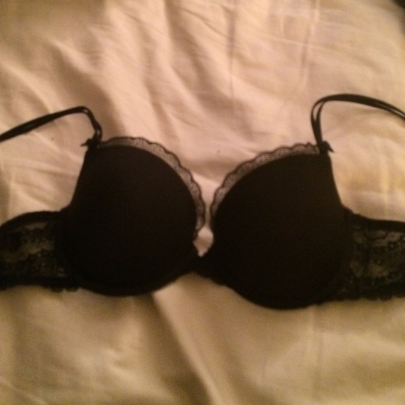 bra - Picture 1 of 3
