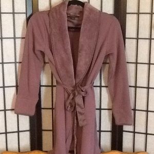 Tahari Luxurious Robe