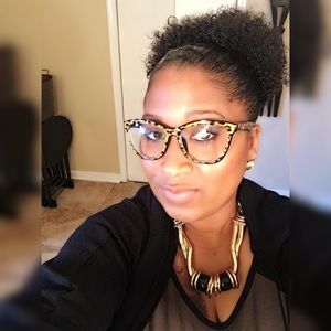 Meet your Posher, Yoak