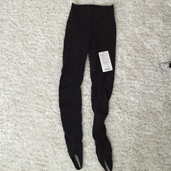 BNWT Lululemon Wunder Under Leggings Sz 6