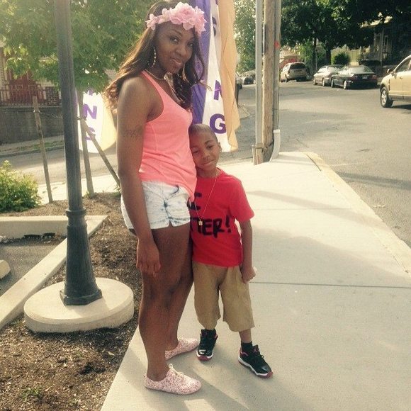 Meet your Posher, Ebony