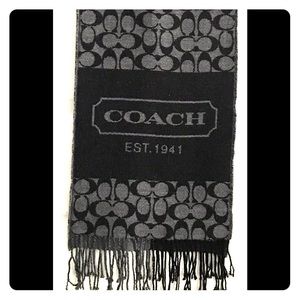 ✨Happy 2016 one day sale✨ Coach winter scarf