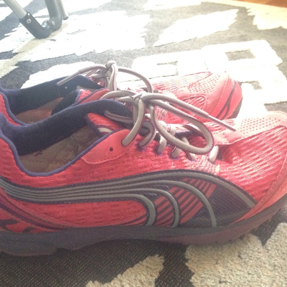 Puma women's indoor track cleats UK 5 and US 7