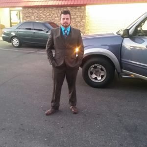 Meet your Posher, Derick