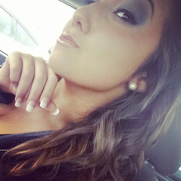 Meet your Posher, Talena - Picture 1 of 1