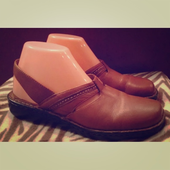 NATURALIZER leather SLINGBACK clogs size 8.5N