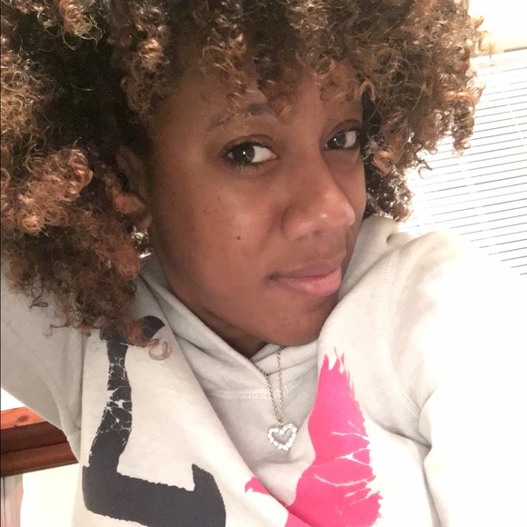 Meet your Posher, Khadijah