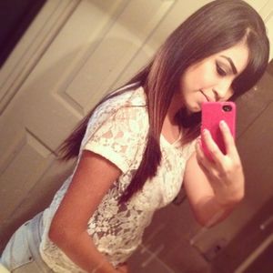 Meet your Posher, Edith