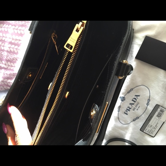 Prada bad - Picture 4 of 4