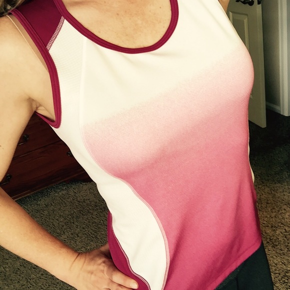 *New Price Reduction!* The North Face wicking tank