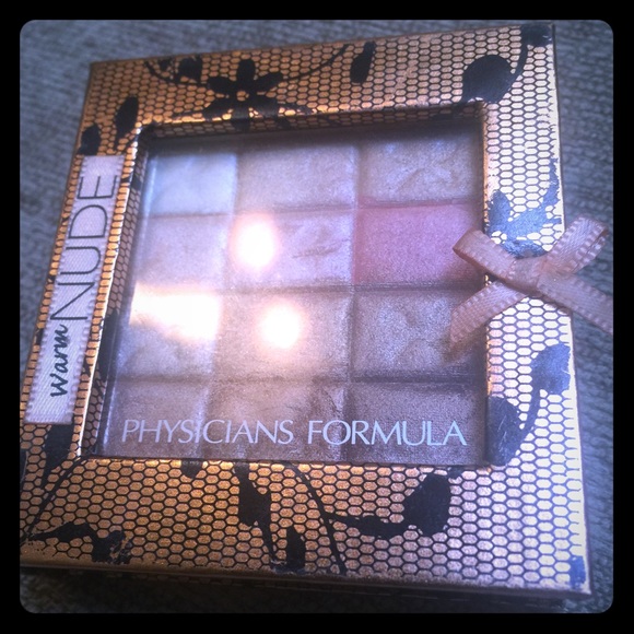 Highlight, eyeshadow, contour, shimmer palette