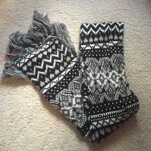 Patterned Scarf