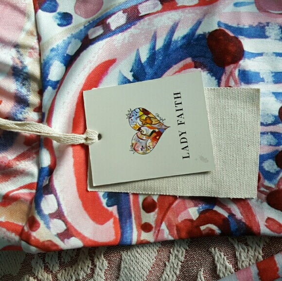 QUALITY Yoga leggings w/tag!
