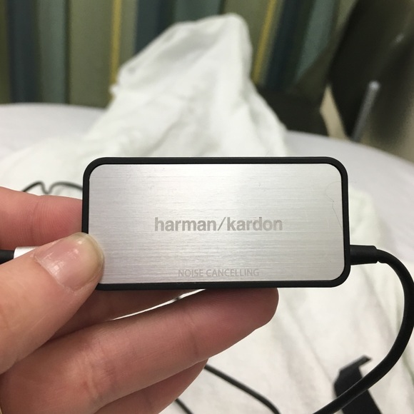 Harman/kardon earphones