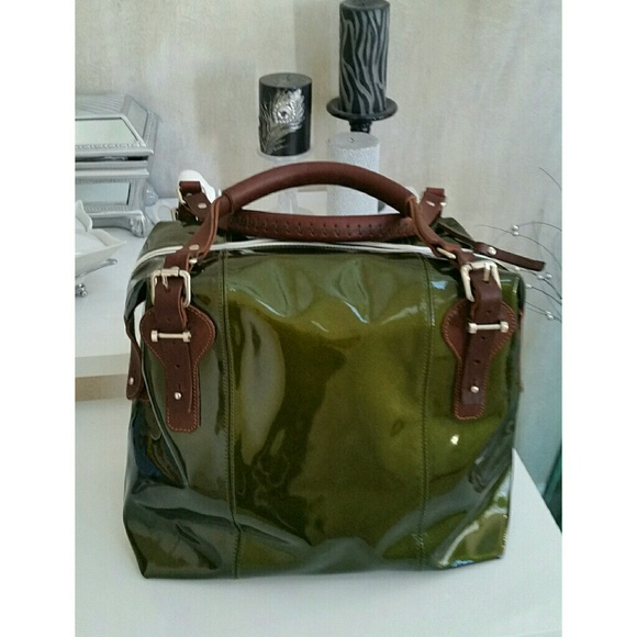 Pauric Sweeney new patent leather overnight bag - Picture 2 of 6