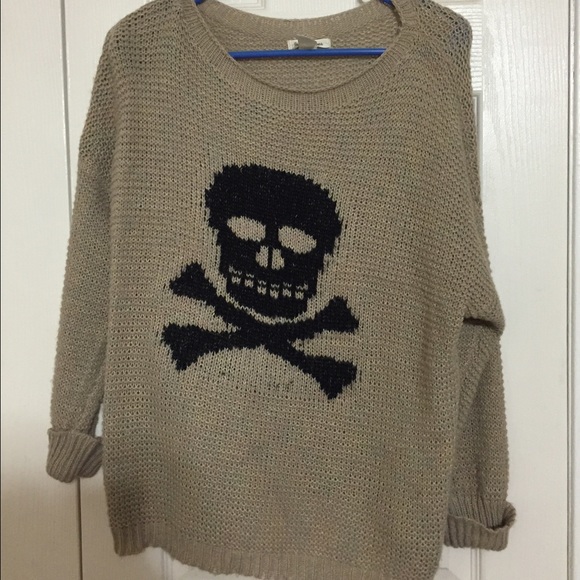 Skull sweater