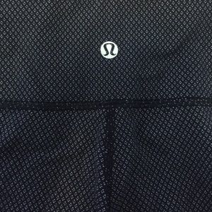 Lululemon wonder under leggings! size 6