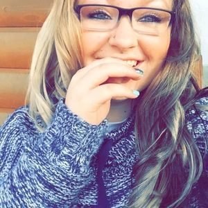 Meet your Posher, Larae
