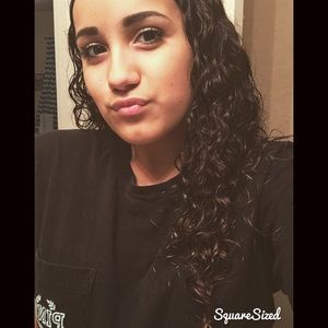 Meet your Posher, Gloria