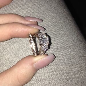 Gold engagement ring (faux)