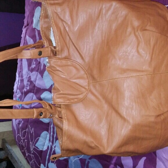 Large shoulder pocket book - Picture 1 of 2