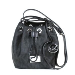 💕 FINALSALE💕Michael Kors mini Jules bag