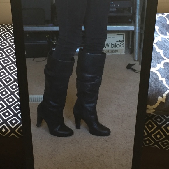 Black knee high boots Jessica Simpson