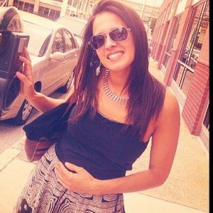 Meet your Posher, Rebecca