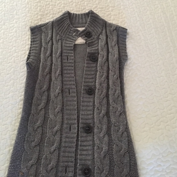 Very nice long sweater vest!