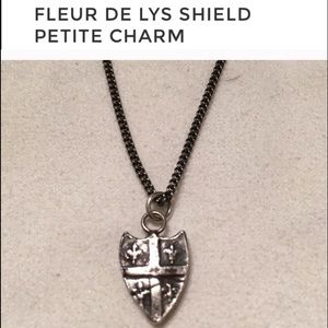 Bundle for @raquelio