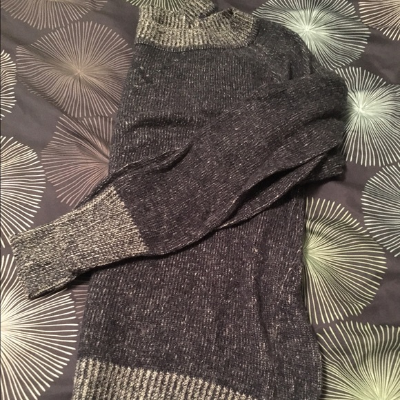 FINAL SALE ‼️ Gap sweater