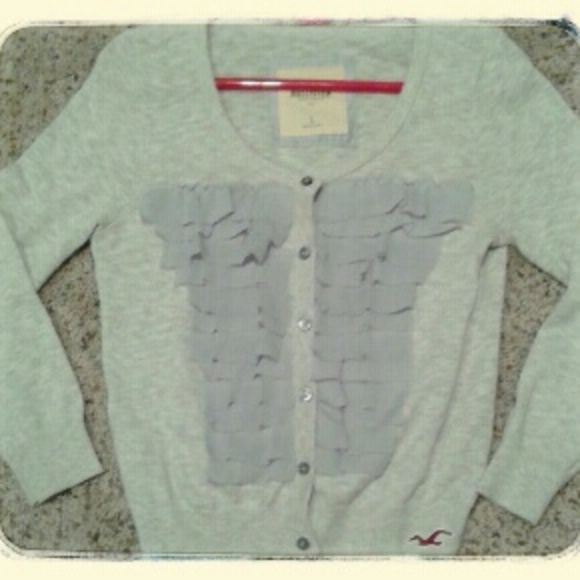 !!!!HOLLISTER  BUTTON UP SWEATER!!!nwt