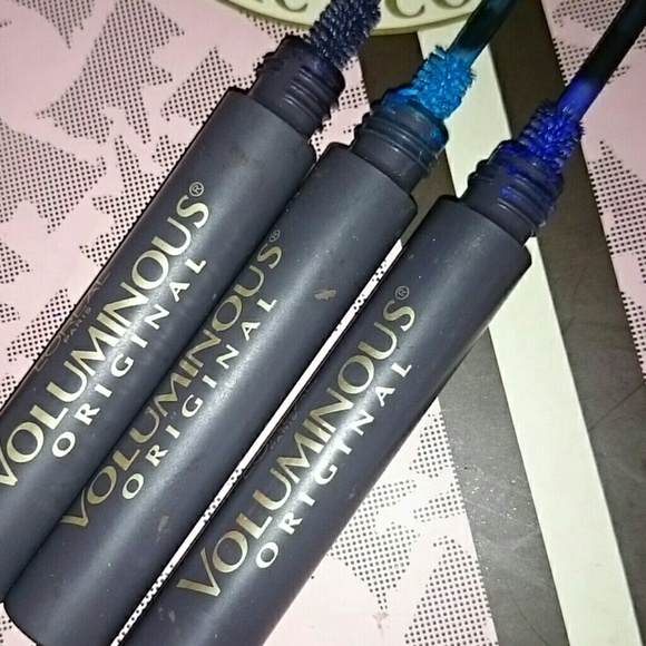 Purple mascara