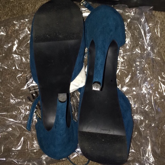 Yolande Pumps // Teal Suede - Picture 4 of 4