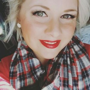 Meet your Posher, Kellie