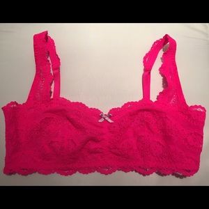 NWT Victoria's Secret pink lace Bralette $38 Small