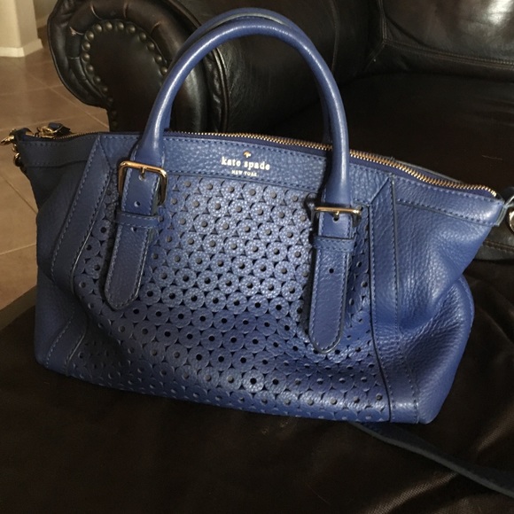 ⚡️️FLASH SALE $90⚡️Kate spade cross body. - Picture 2 of 4