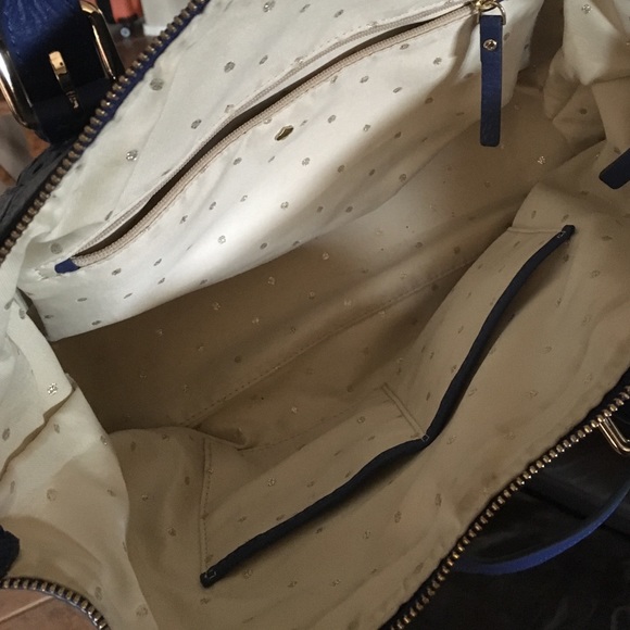 ⚡️️FLASH SALE $90⚡️Kate spade cross body. - Picture 3 of 4