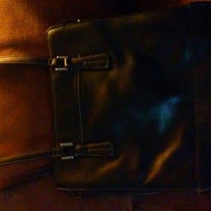 BLACK LIZ CLAIBORNE BAG