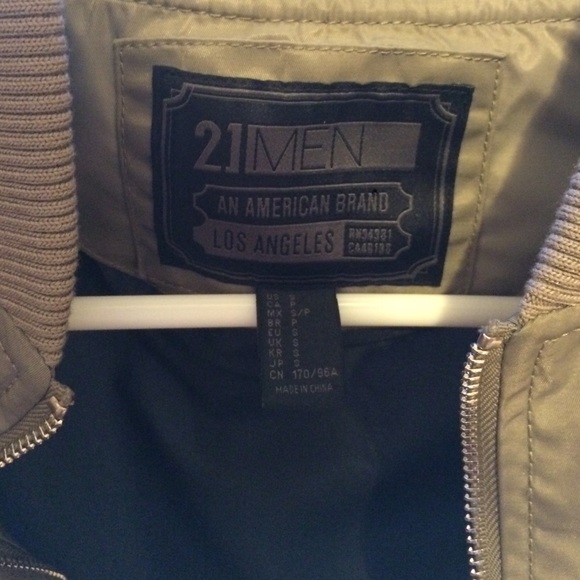 Forever 21 Men // Light Jacket - Picture 2 of 4