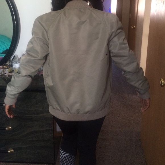 Forever 21 Men // Light Jacket - Picture 4 of 4