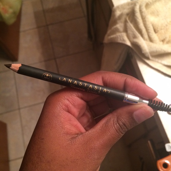Anastasia Beverly Hills eyebrow pencil