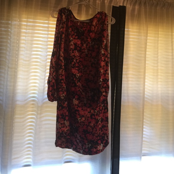 Dress - Picture 3 of 3