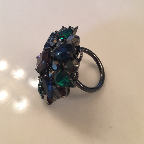Limited statement ring - Picture 2 of 4