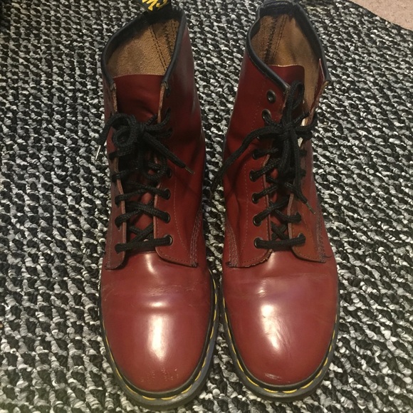 Dr. Martens Shoes - red Dr. Martens