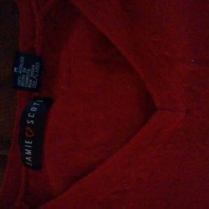 PETITE V-NECK RED SHIRT.
