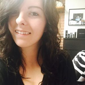 Meet your Posher, Rebecca