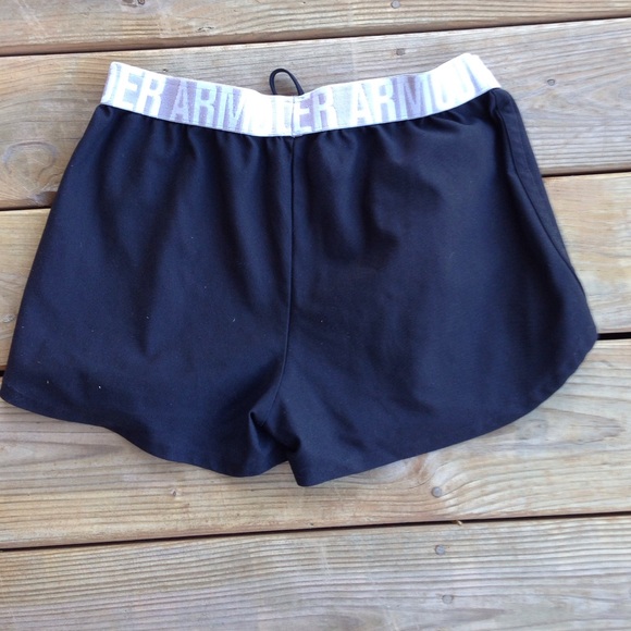 (SOLD) Black Under Armor Athletic Shorts - Picture 3 of 4